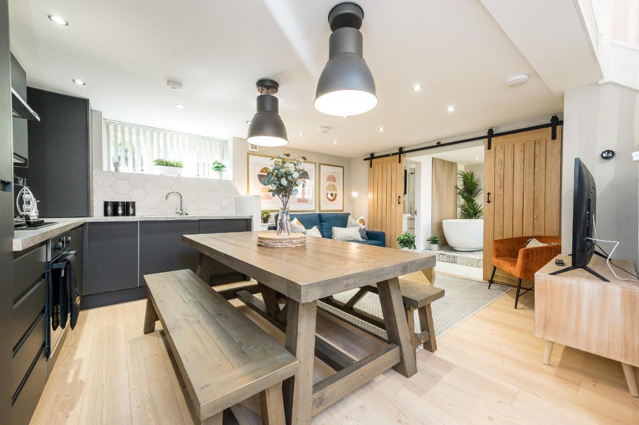 Holiday home Host & - The Georgian Coach House 1